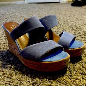 Franco Sarto size 6. Never worn